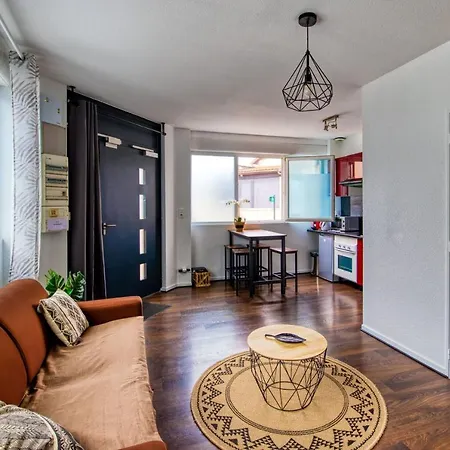 Very Nice 33m Ideal For Couple In Périgueux